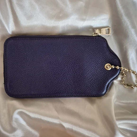 Coach Dark Purple Oversized Hangtag Wallet/Wristlet/Bag Charm - Picture 3 of 5